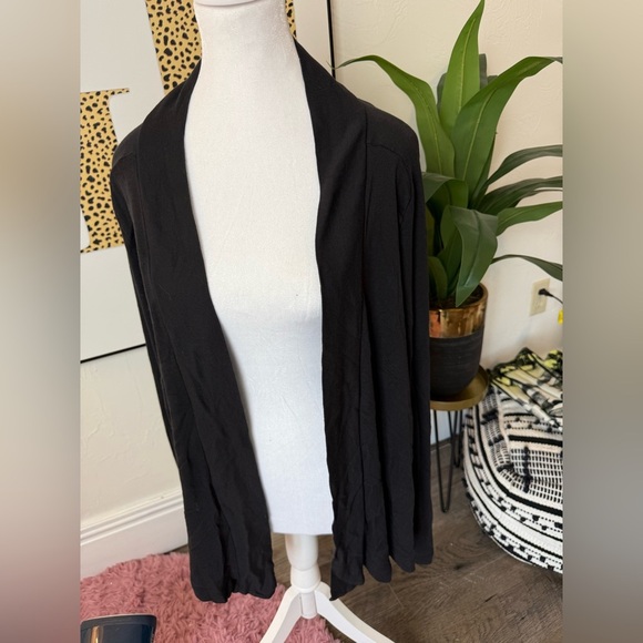 Splendid Women's Long Sleeve Open Wrap Cardigan Sweater - Picture 2 of 6